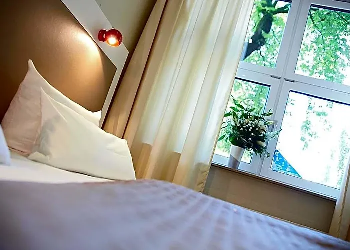 Hotel Domicil By Golden Tulip 3*
